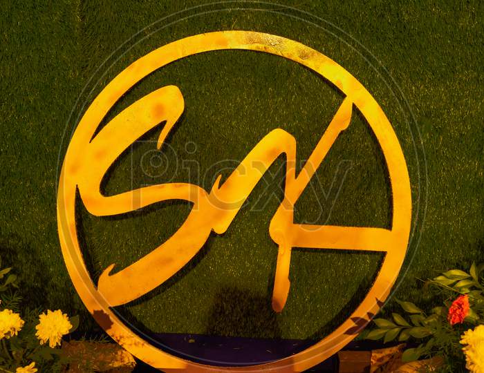 the logo sign of s and k