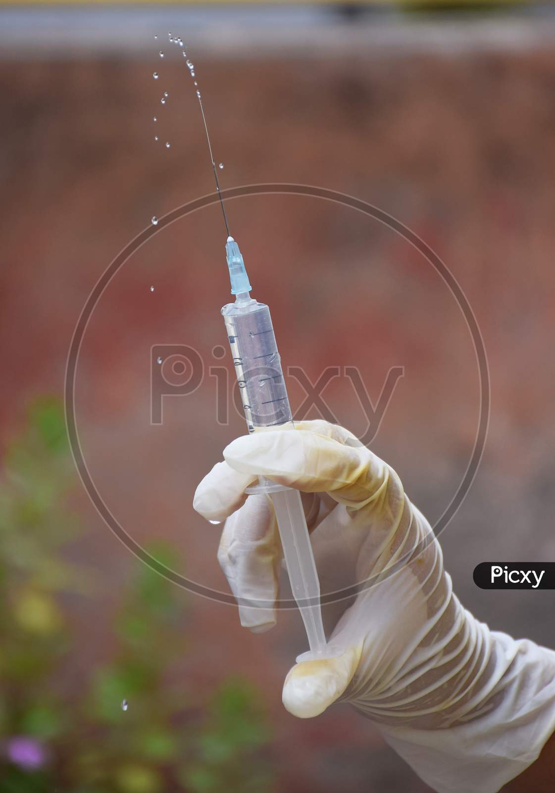 Removing Air bubbles from Syringe