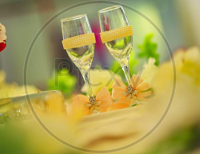 wine glass to be used for wedding reception.