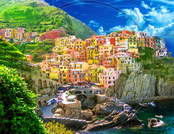 Manarola Colorful Village Of Cinque Terre