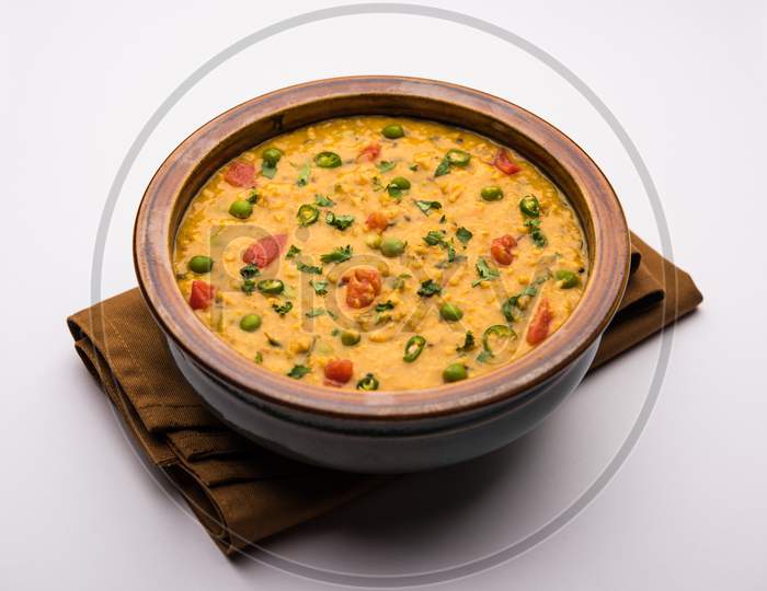 Vegetable masala oats khichadi