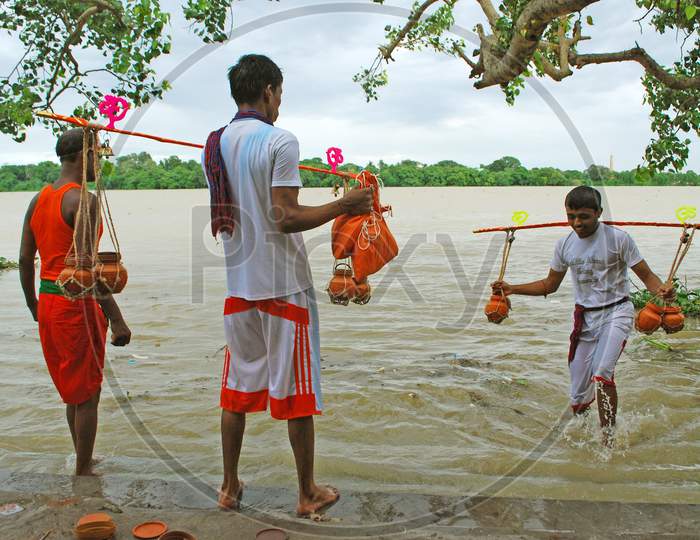 shiva devotees at seoraphuli west bengal india