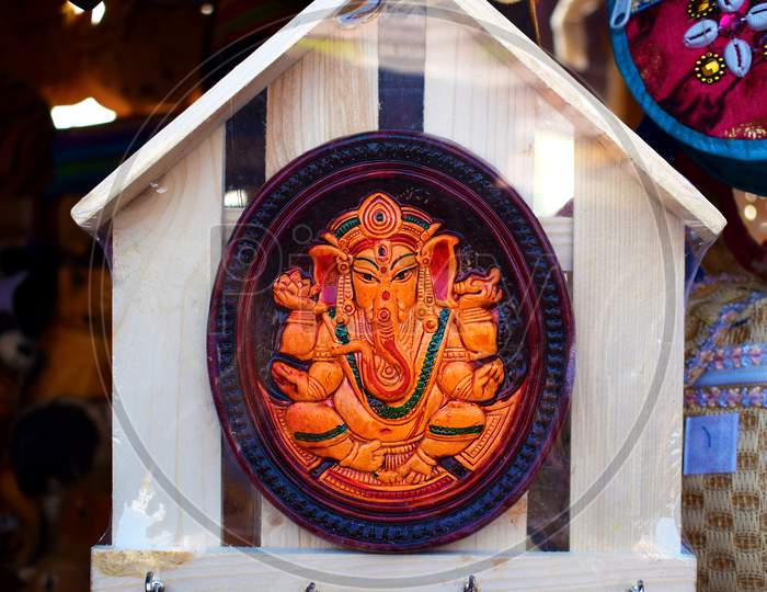 Handicraft lord Ganesha 3d statue made with wood.