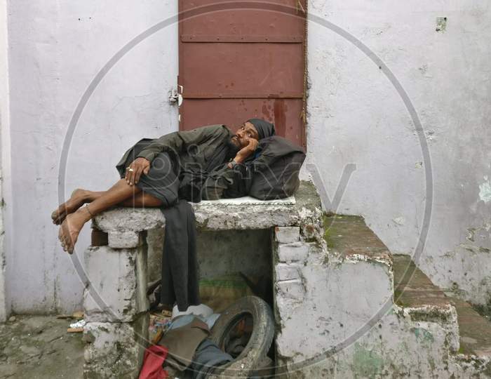 Indian Street Photography Sleeping Homeless Shadu in Uttarakhand