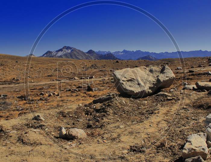 mountain desert like rocky barren landscape at bum la pass