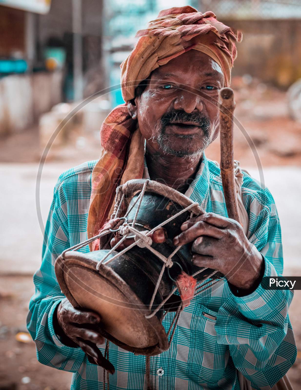 indian drum man