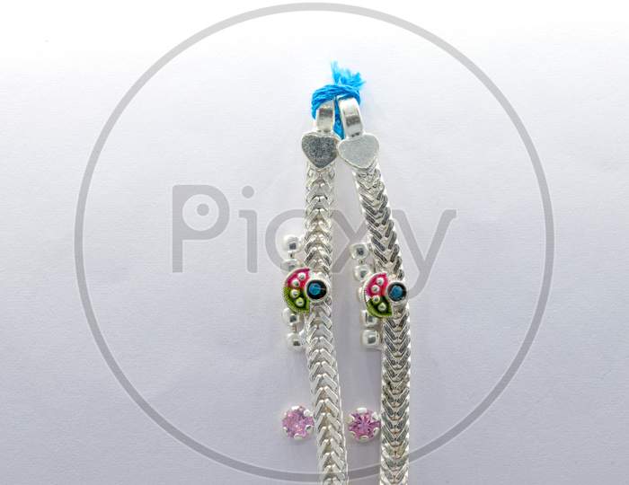 Beautiful Silver Leg Chain With Flower Design (Anklet)