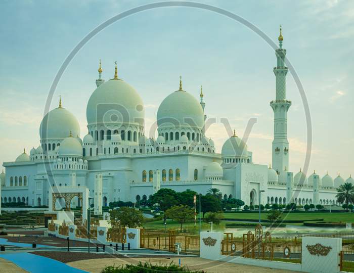Grand Mosque In Abu Dhabi - United Arab Emirates