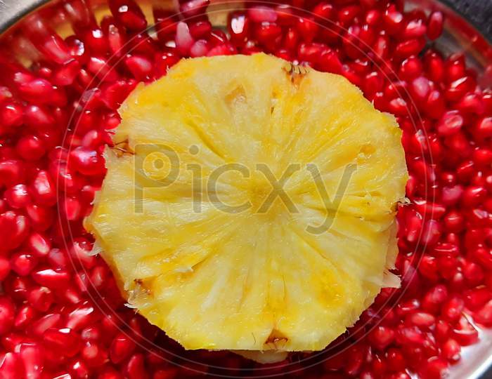 pomegranate   fruits seeds  closeup