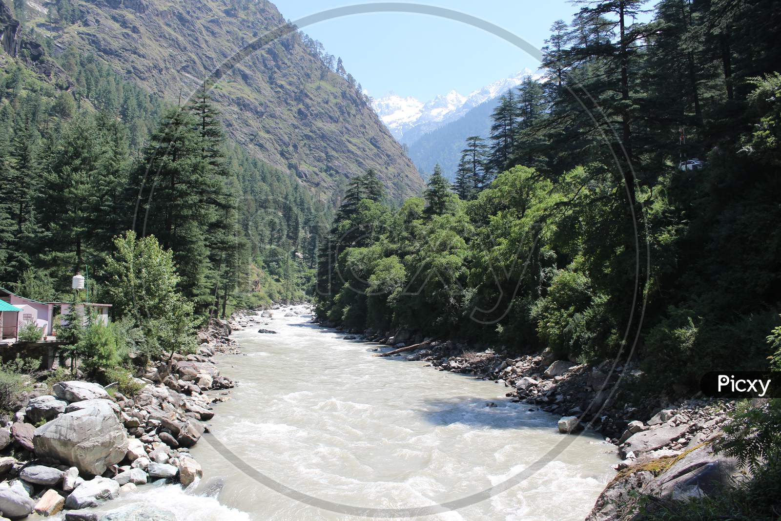 Parvati river valley at Kasol, Himachal Pradesh, India.