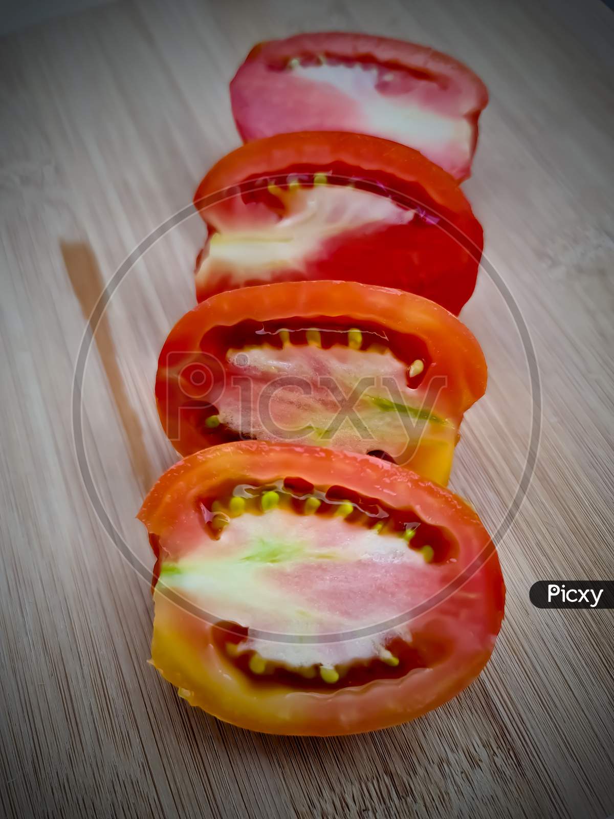 tomatoes slices