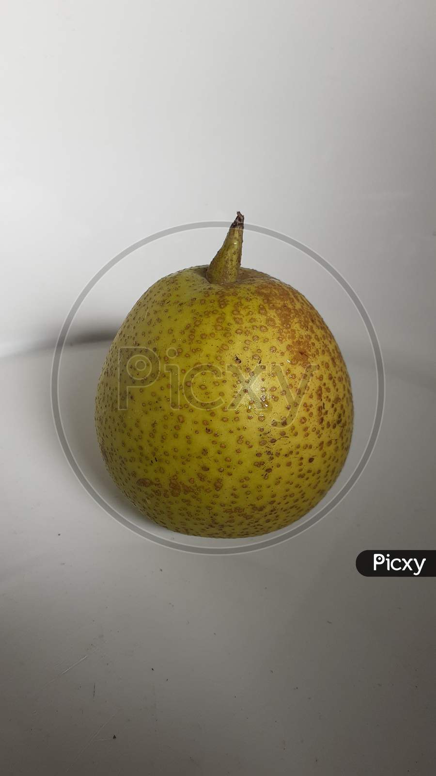 Pear fruit - image
