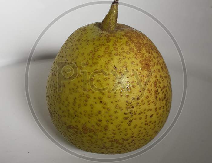 Pear fruit - image