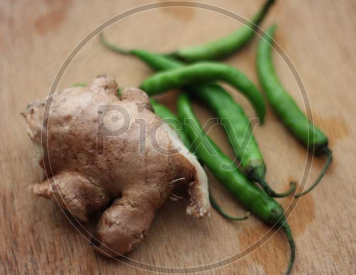 Picture of Green chillies and Ginger