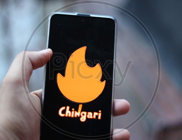 Chingari app on smartphone