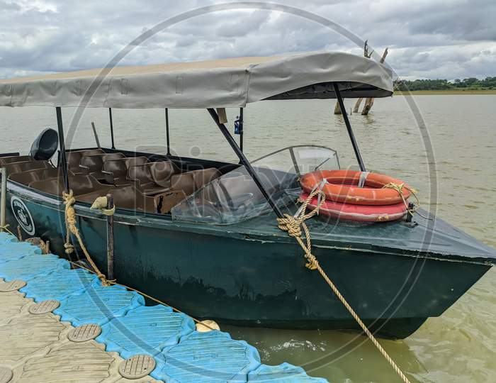 A boat ride from Kabini River Lodge-Junglelodges.