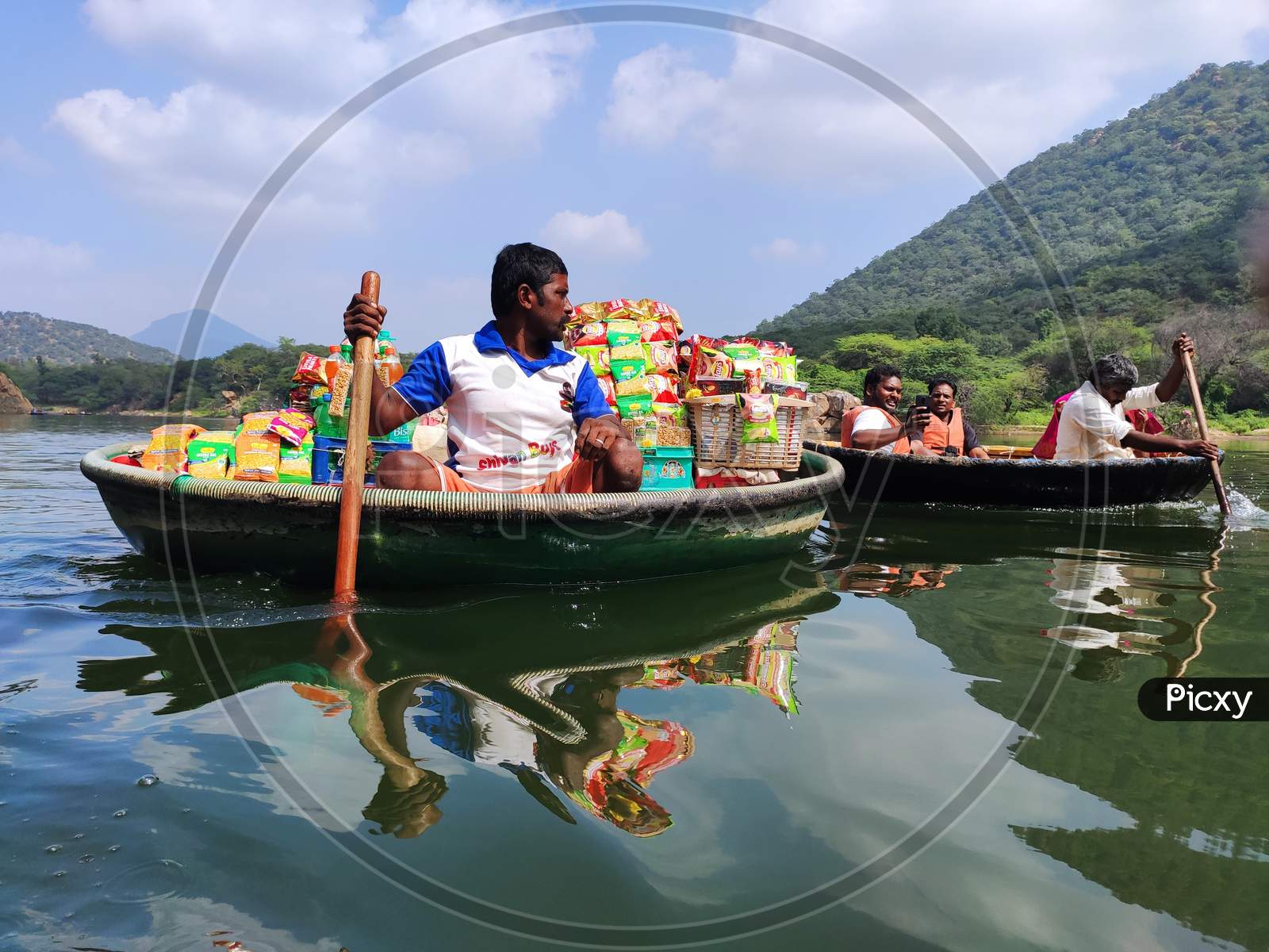 A mobile boat outlet from Hogenakkal waterfalls