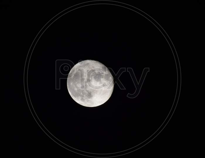 Full moon in the night sky, Great super moon in sky