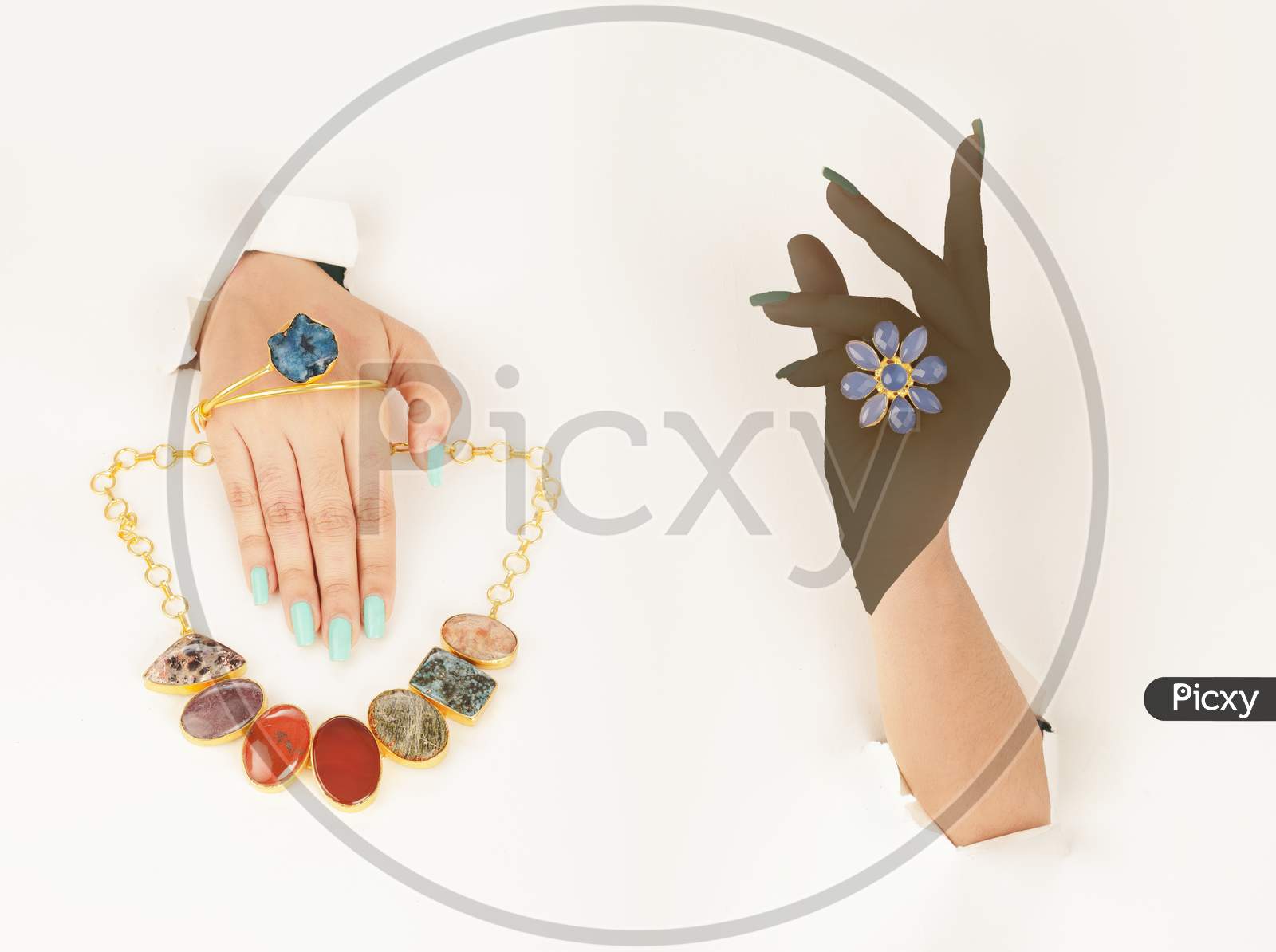 Hand Jewelry Jeweller Artistic creative