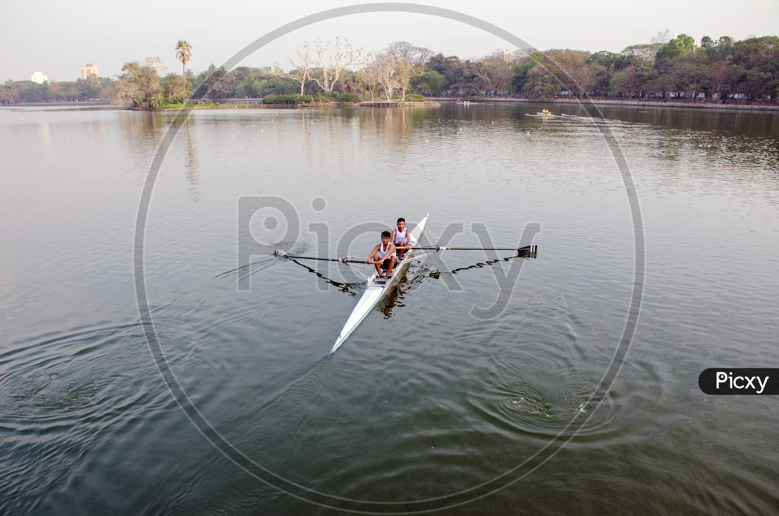 rowing training at dhakuria lake kolkata