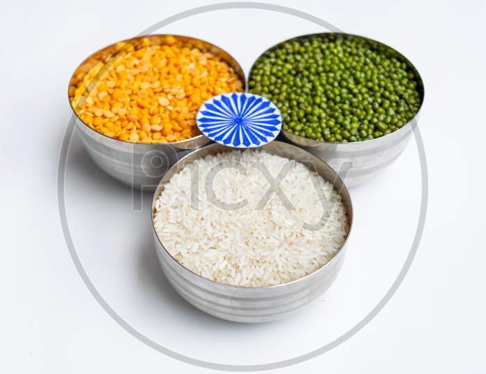 Indian flag, tiranga, tricolor made with arhar dal, rice and moong dal, closeup, independence day, republic day, concept, food, image