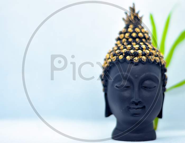 Buddha Head Figurine Statue