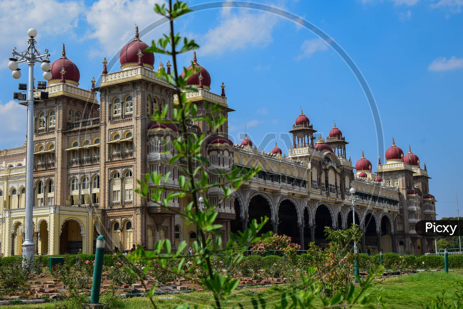 Living in Mysore, Karnataka: Tips for Moving and Visiting 2023