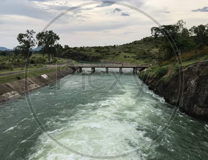 Bargi Dam, Jabalpur (Madhya Pradesh, India)
