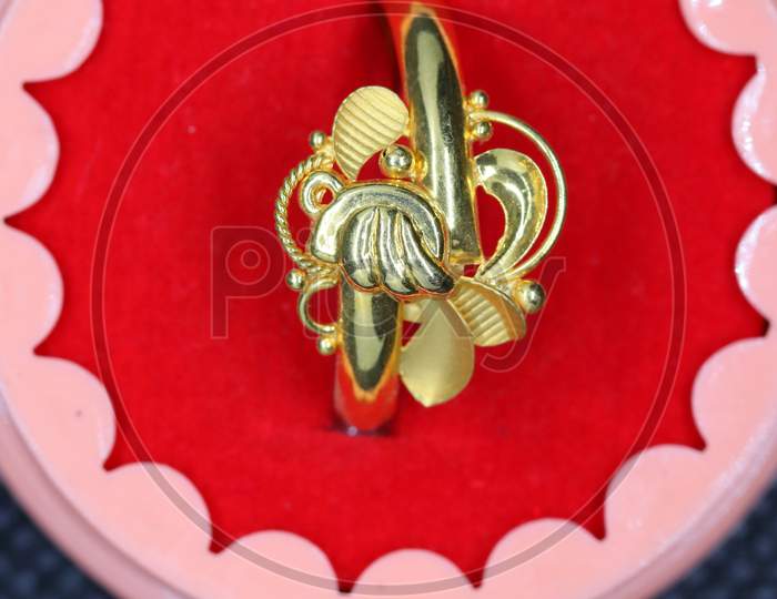 Shiny Fancy Gold Ring Designs For Girls
