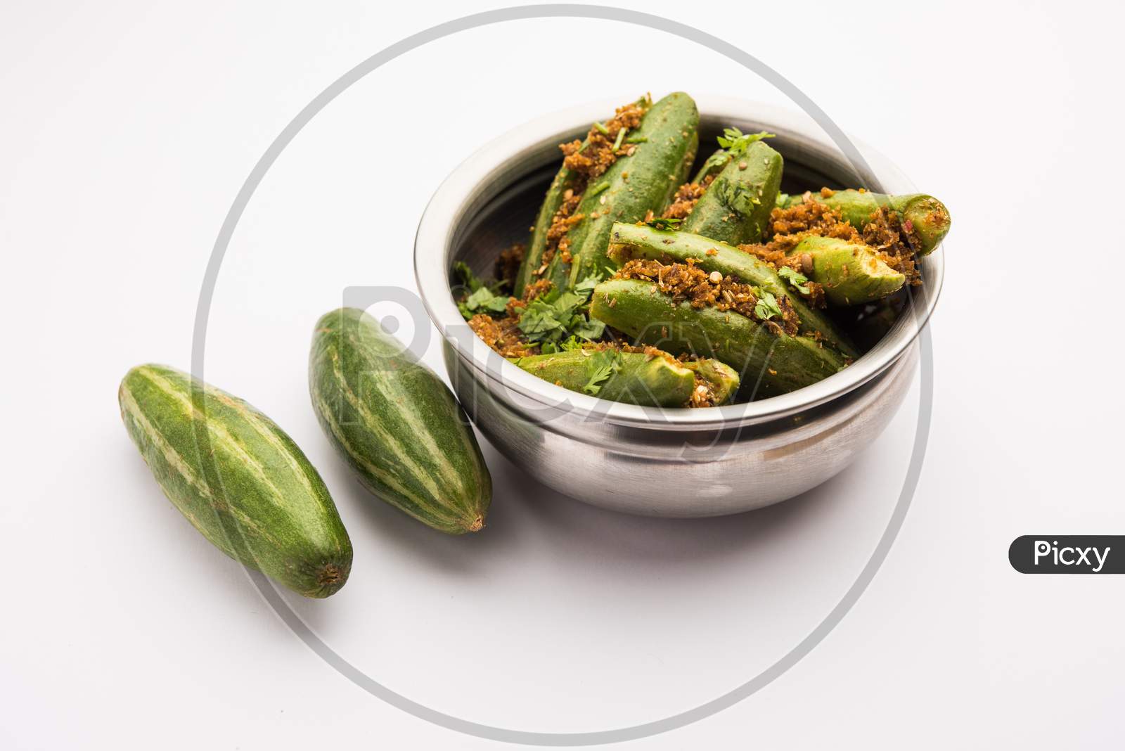 image-of-pointed-gourd-dry-sabzi-or-bharwa-parwal-indian-vegetable