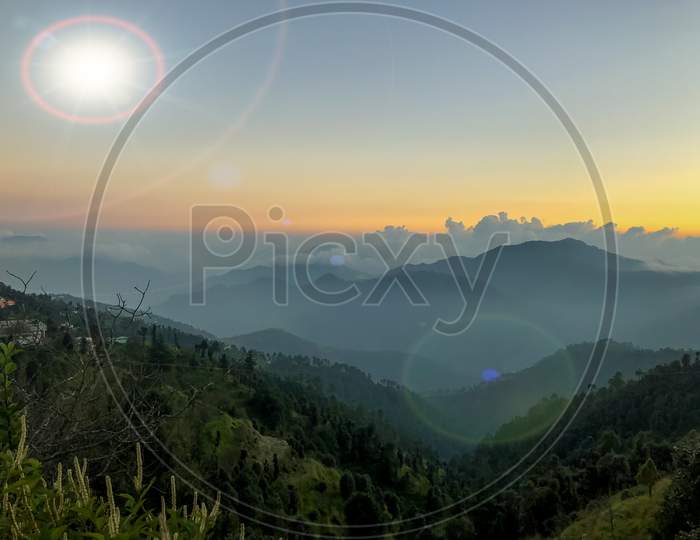 Sunshine click and mountains view Dhanaulti mountain Uttarakhand india