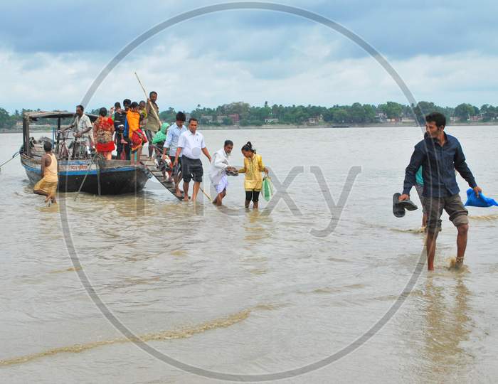 rural transport system of west bengal during low tide