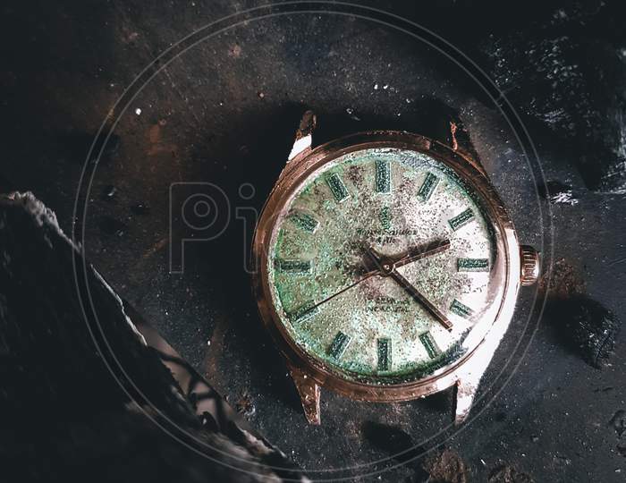 Swiss vintage watch Henry Sandoz & Fills