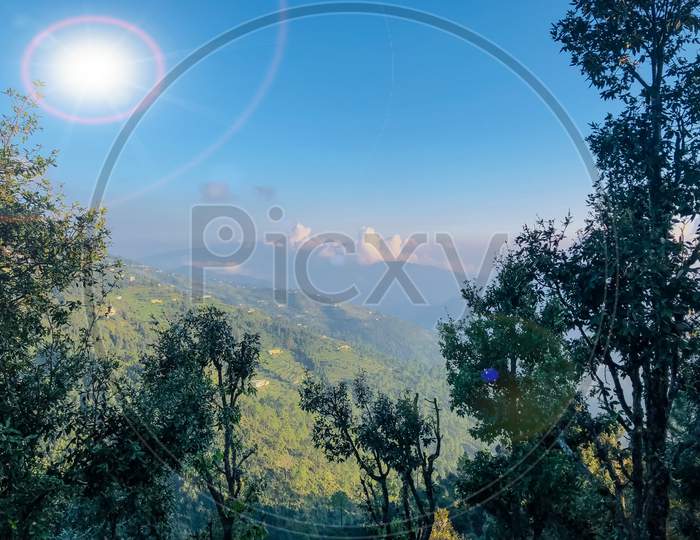 Sunshine and nature click kanatal Uttarakhand india