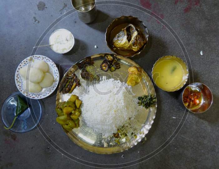 Indian cuisine vegetarian food plate closeup photography