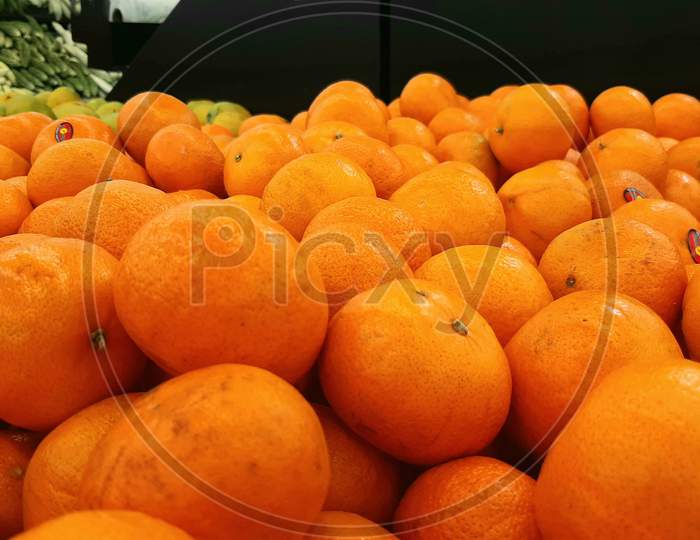 a pile of oranges