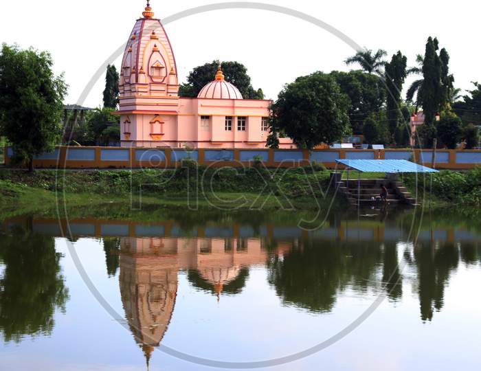Temple reflection