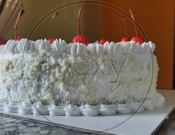 Delicious white forrest cake