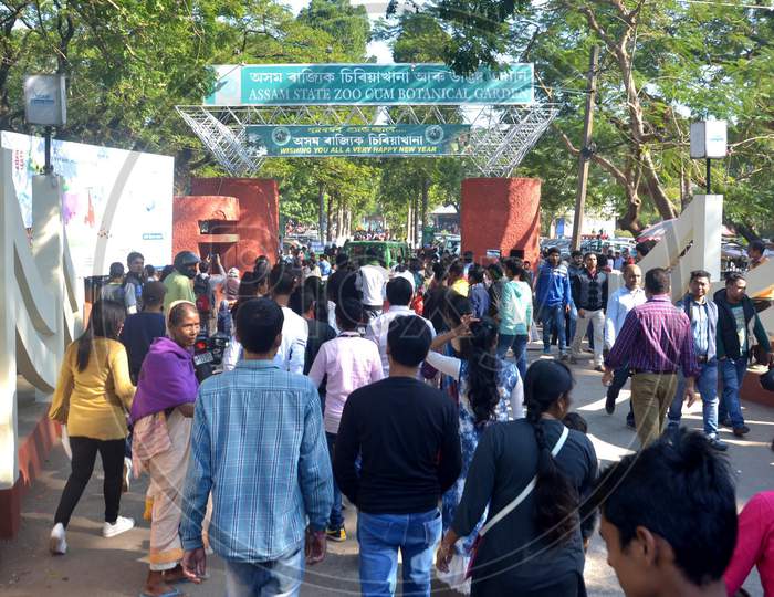 Visitors thronging the Assam State Zoo