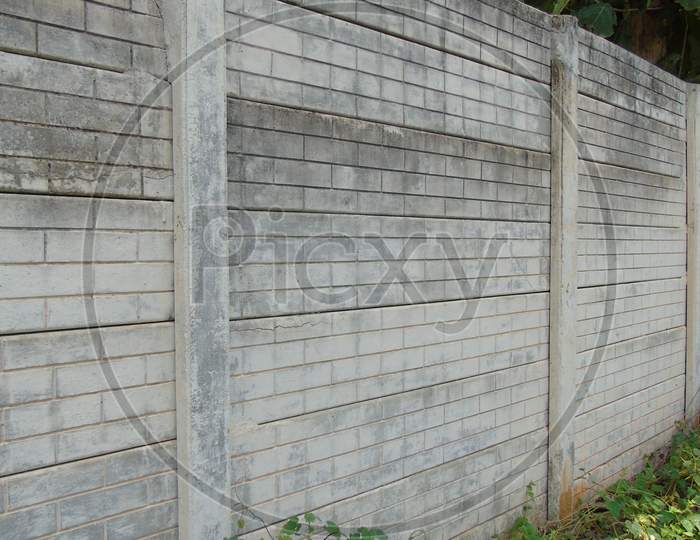 pre fabricated compound wall