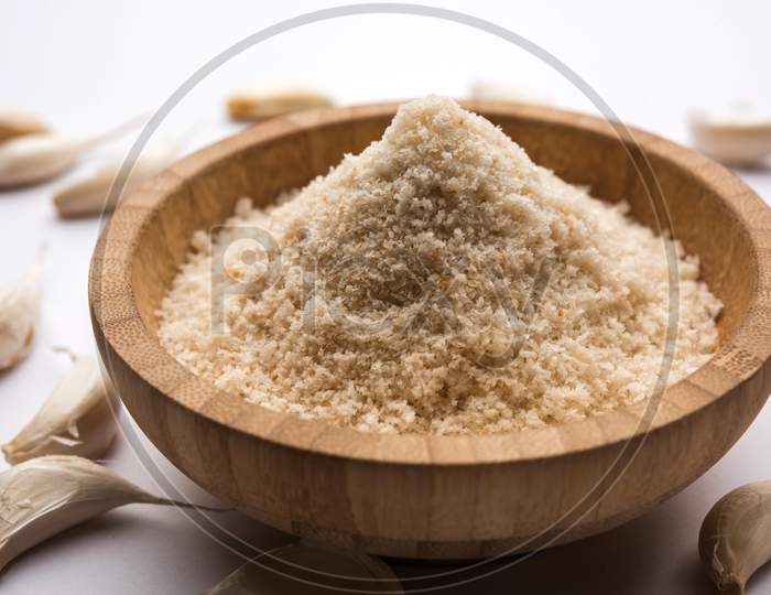 Garlic or lahsun powder