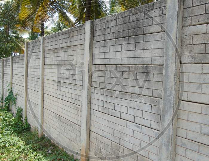 pre fabricated compound wall