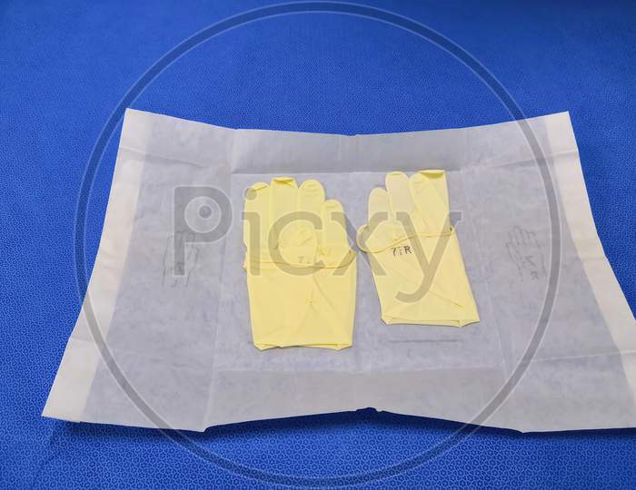 Medical Surgical Gloves In Pack