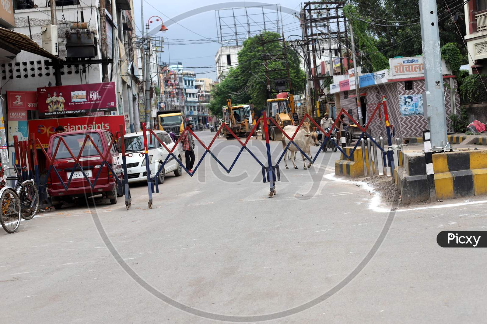 A view of a closed street on the occasion of Eid Al- Adha during the outbreak of the coronavirus disease (COVID-19) in Prayagraj, August 1, 2020.