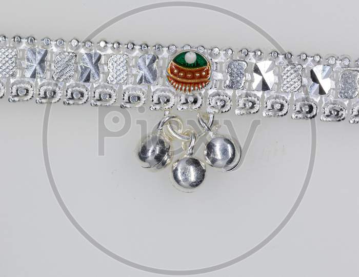 Crystal Silver Alloy Fancy Anklet For Girls And Woman