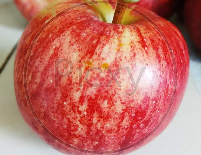 Close picture of apple