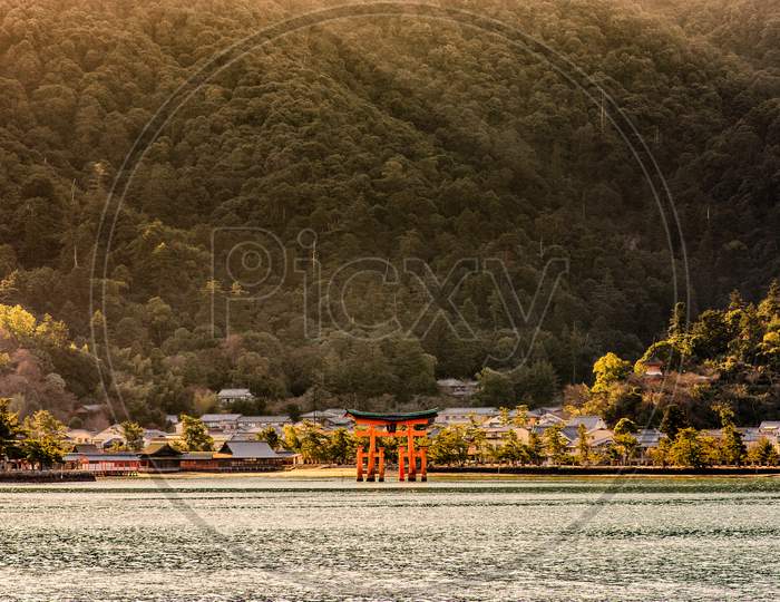 Image Of Itsukushima Shinto Shrine In Miyajima Island With Its Floating ...