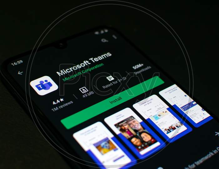 Microsoft Teams application on Smartphone screen. This app is a freeware in Android Playstore developed by Microsoft Corporation