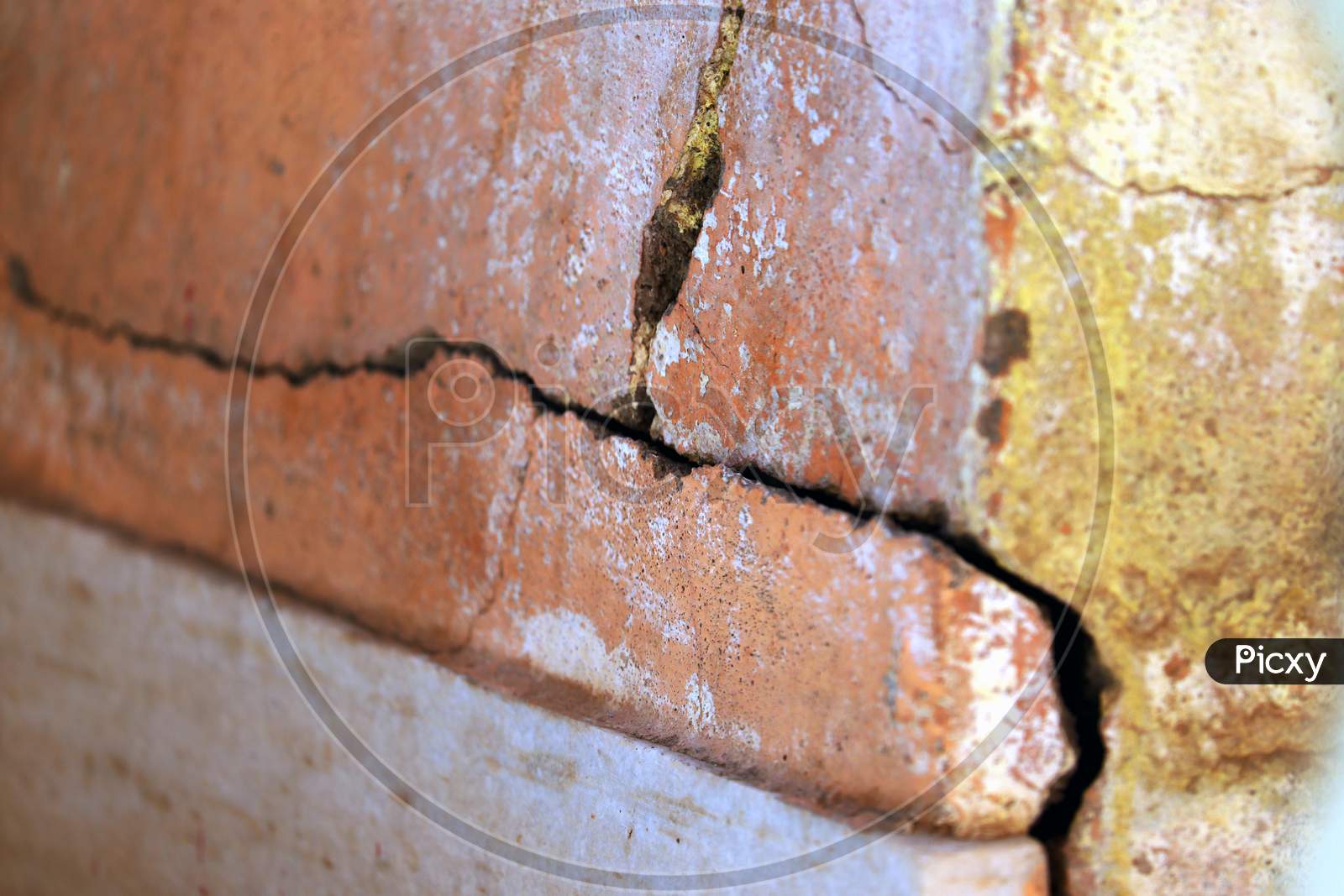Dirty And Old Crack Wall