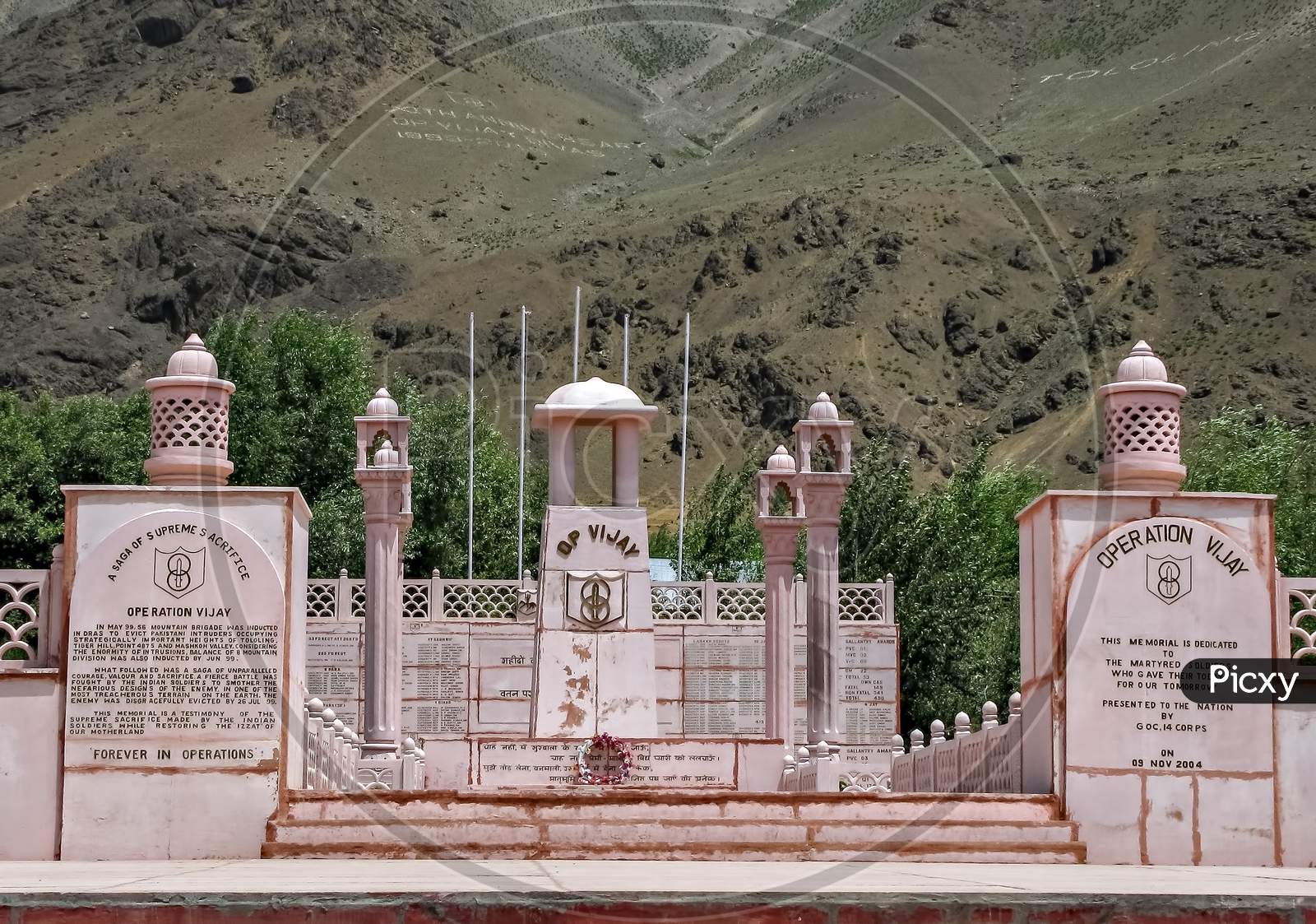 Kargil, Jammu And Kashmir-June 27Th, 2011: Close Up View Of Memorial Built For Remembrance Of India'S Win In Kargil War, Called As Operation Vijay Memorial On The Background Og Tololing Hill.